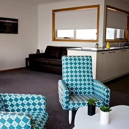 Penguin Beachfront Apartments Rum bild