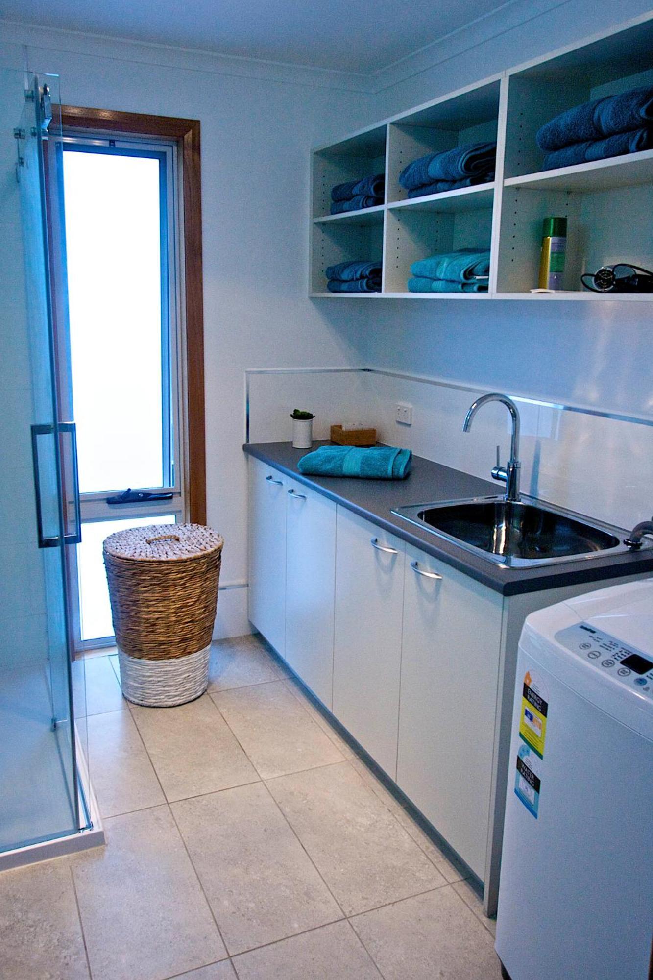 Penguin Beachfront Apartments Rum bild