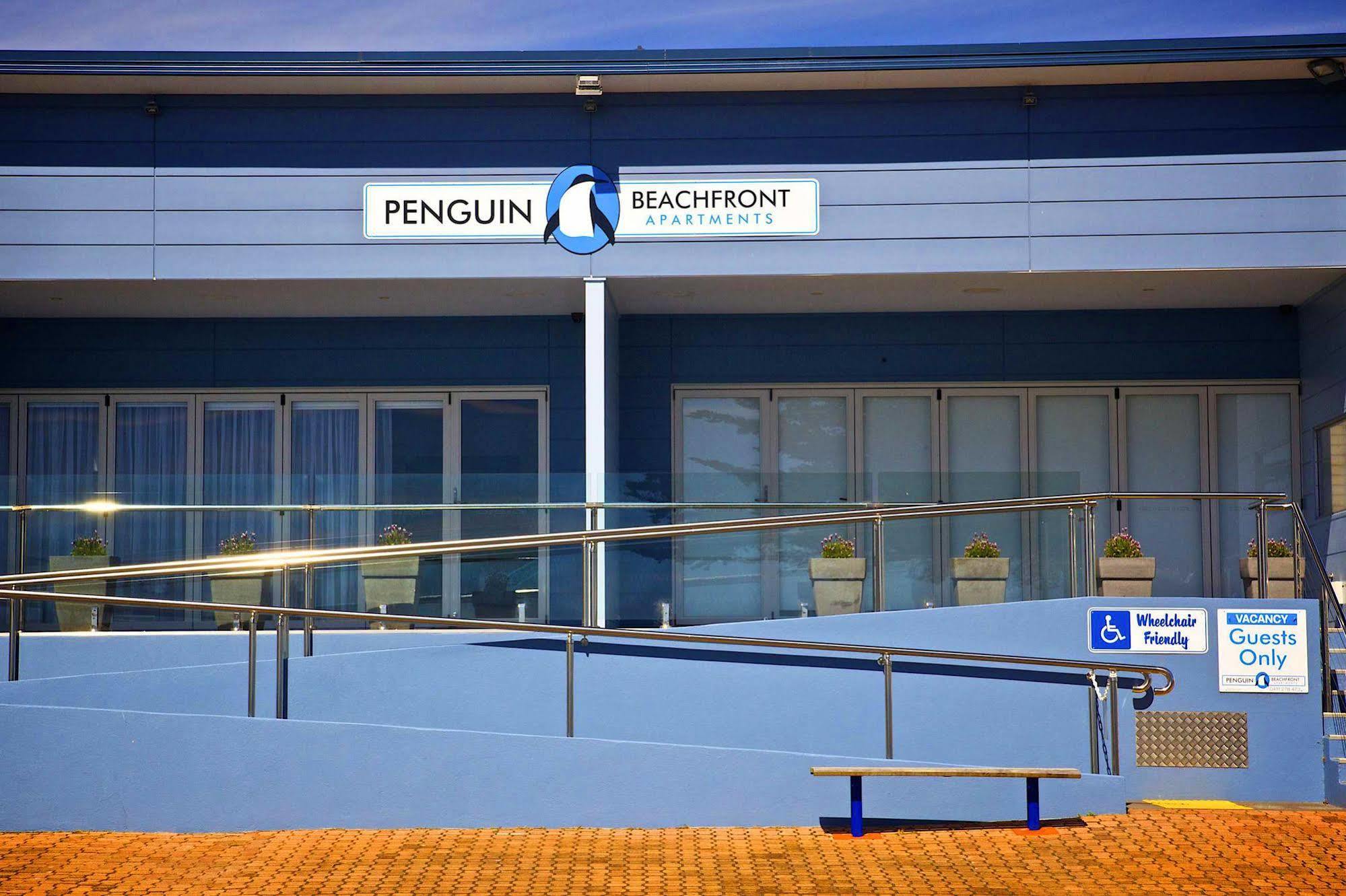 Penguin Beachfront Apartments Exteriör bild
